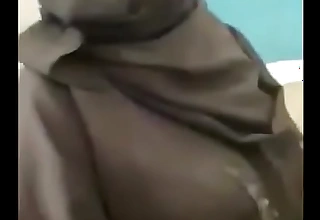 شرموطة عربية جسمها جامد اوي - سكس عربي جديد