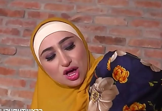 Hairy spitfire connected with hijab gets pumped