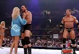 美国职业摔跤-ECW Extreme Bikini亲密接触-Torrie Wilson vs. Kelly Kelly 2006 8-22