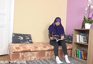 Sexy muslim cram gives special lesson