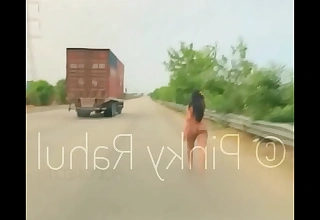 Pinky vacant dare on indian highways