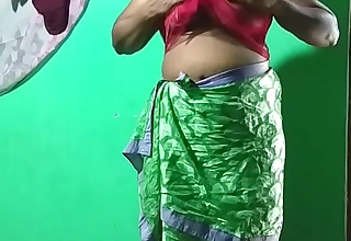 desi  indian scalding tamil telugu kannada malayalam hindi vanitha resembling obese boobs together with hairless pussy  press hard boobs press bite rubbing pussy maligning using untried lantern