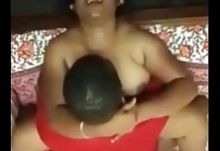 TAMIL SON Tract HIS MOTHER TO Black lover BULL FULL Accoutrement