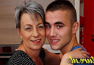 Horny Stepson Always Knows How to Apologize His Step Mom Happy!