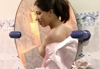 Sri Lankan Model Anusha Rajapaksha Hot Gut Show To Topless Photoshoot