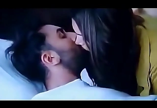 Bollywood deepika padukone and ranbir kapoor tamasha movie giving a kiss video