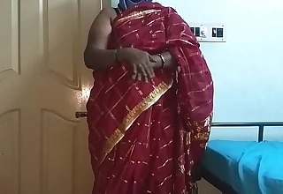 Desi indian tamil telugu kannada malayalam hindi horny cheating wife vanitha debilitating rose-red red colour saree showing big boobs and shaved pussy press steadfast boobs press nip rubbing pussy maligning