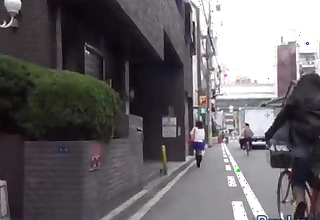 Japanese slut urinating in public street
